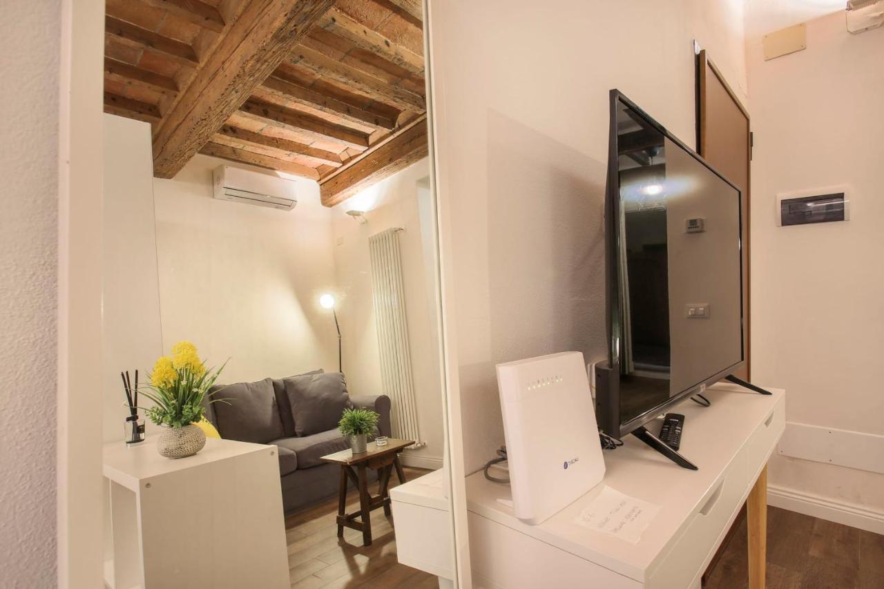 Oltrarno Suite In Florença Exterior foto